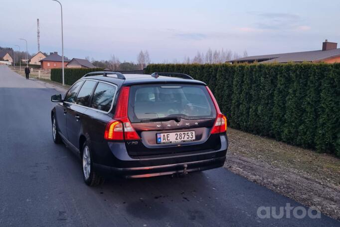 Volvo V70 3 generation wagon