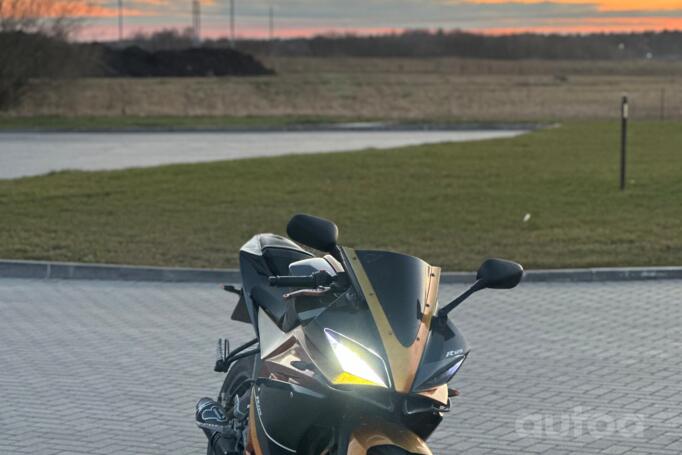 Yamaha YZF
