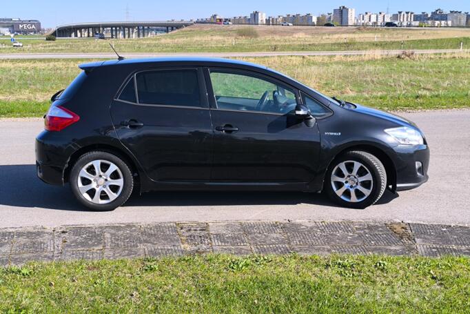 Toyota Auris 1 generation [restyling] Hybrid hatchback 5-doors