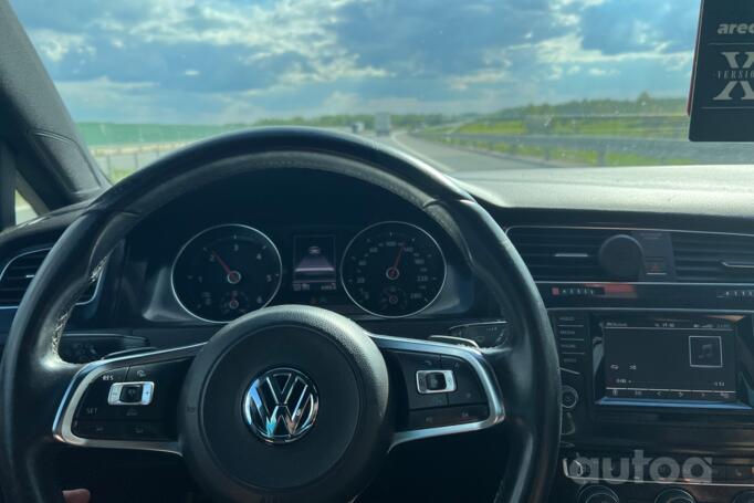 Volkswagen Golf 7 generation Hatchback 5-doors