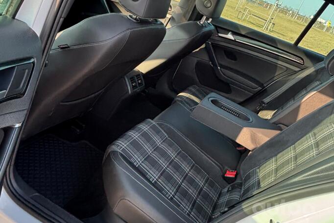 Volkswagen Golf 7 generation Hatchback 5-doors