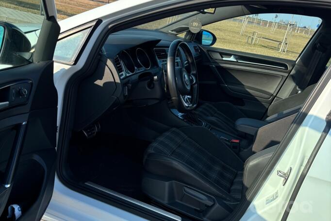 Volkswagen Golf 7 generation Hatchback 5-doors