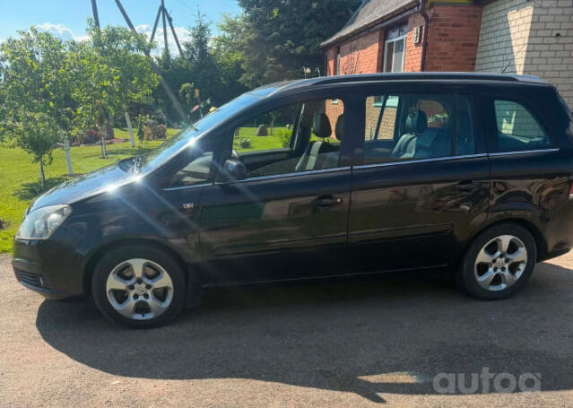 Opel Zafira B Minivan 5-doors