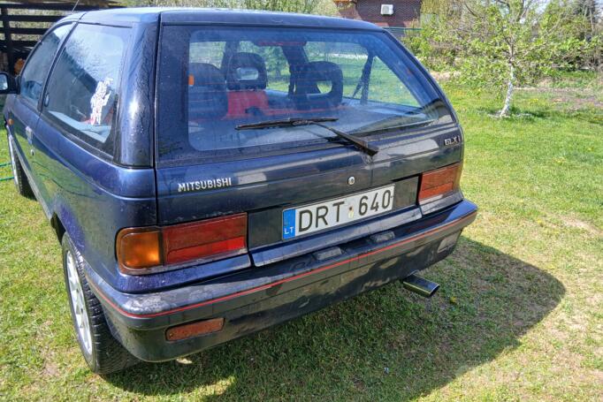 Mitsubishi Colt 3 generation