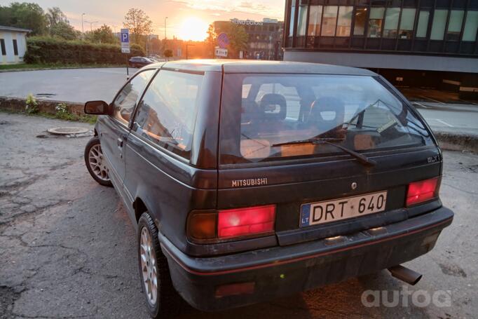 Mitsubishi Colt 3 generation
