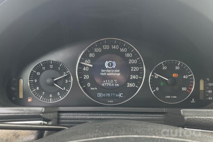 Mercedes-Benz E-Class W211 Sedan