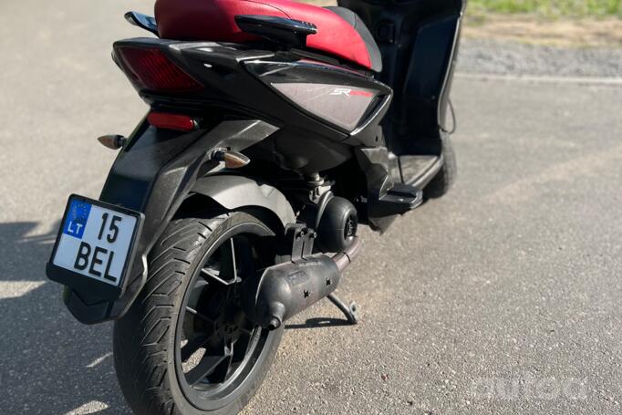 Aprilia SR