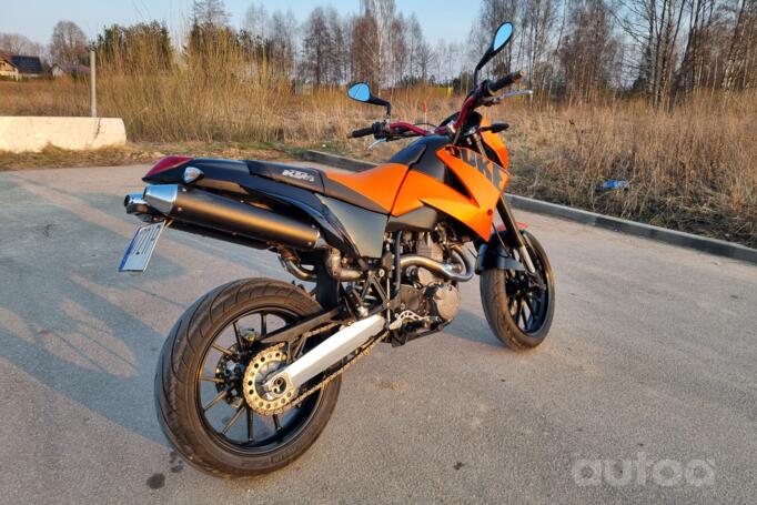 KTM Duke