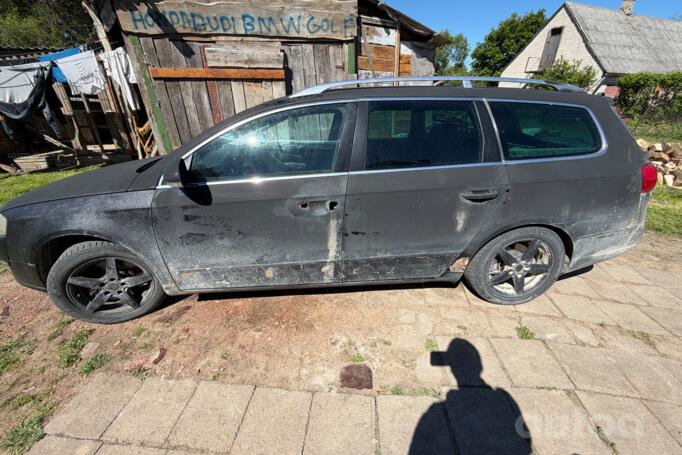 Volkswagen Passat B6 wagon 5-doors