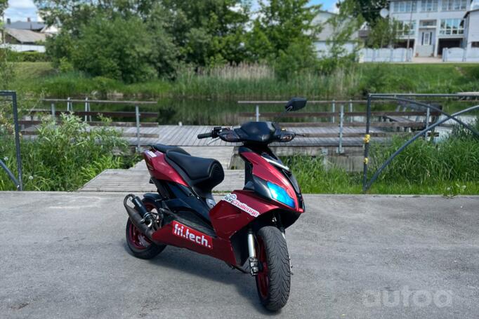 Aprilia SR