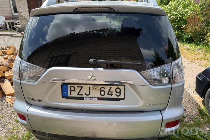 Mitsubishi Outlander 2 generation [restyling]