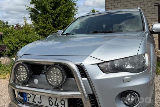 Mitsubishi Outlander 2 generation [restyling]