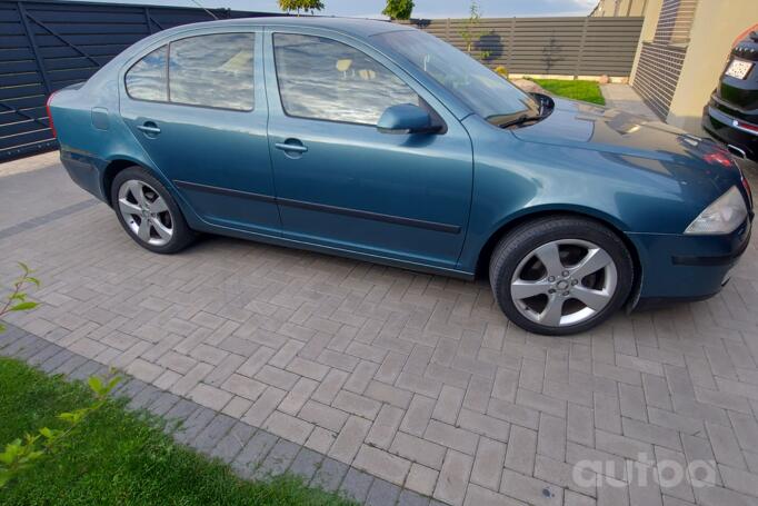 Skoda Octavia 2 generation Liftback 5-doors