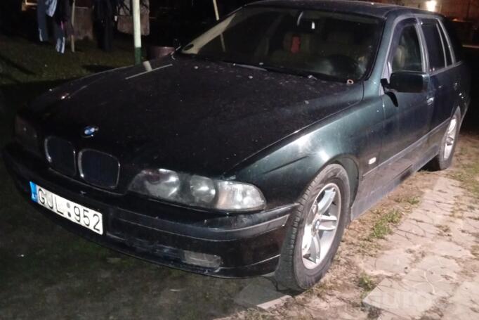 BMW 5 Series E39 Touring wagon