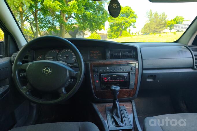 Opel Omega B [restyling] wagon