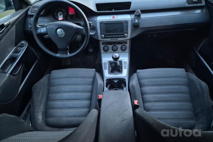Volkswagen Passat B6 Sedan 4-doors