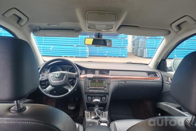 Skoda Superb 2 generation Combi wagon