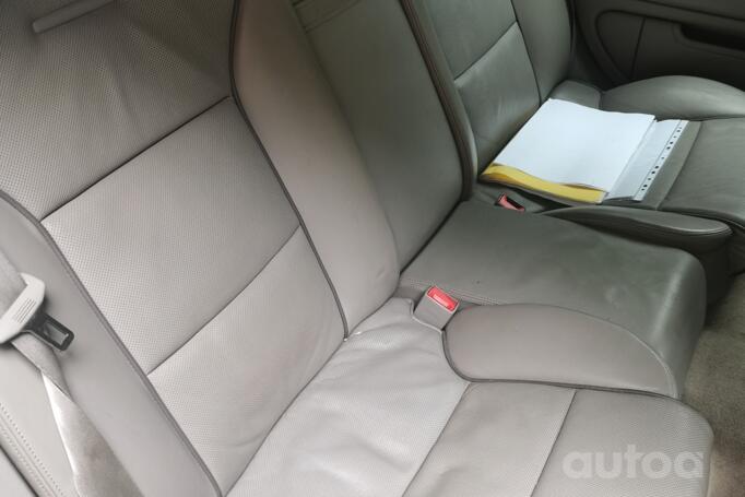 Audi A8 D3/4E Sedan