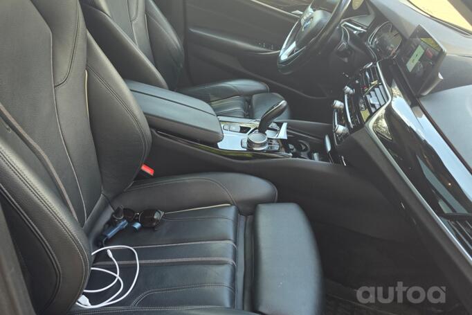 BMW 5 Series G30 Touring wagon