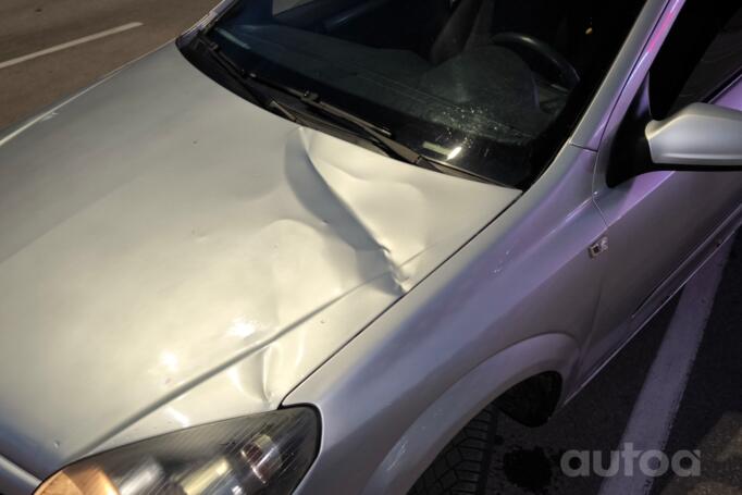 Opel Astra H Hatchback