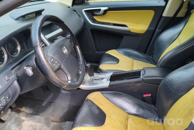 Volvo XC60 1 generation Crossover