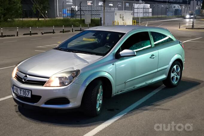 Opel Astra H Hatchback