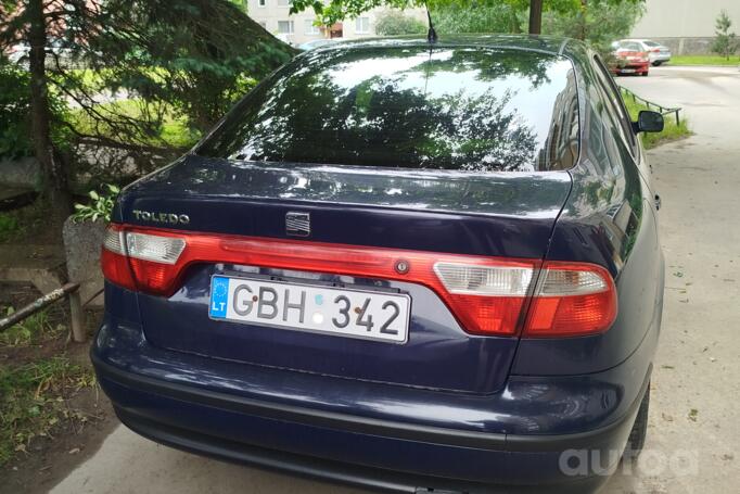 SEAT Toledo 2 generation Sedan