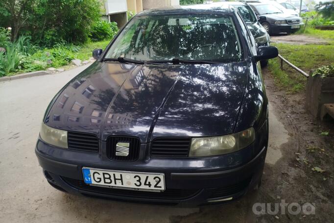 SEAT Toledo 2 generation Sedan