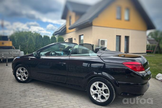 Opel Astra H Hatchback