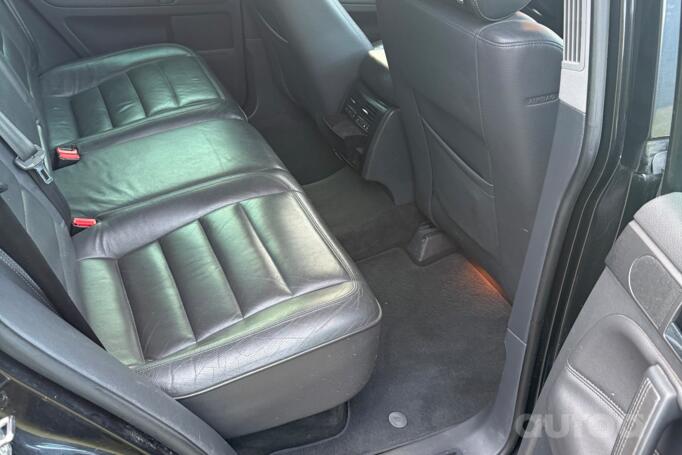 Volkswagen Touareg 1 generation [restyling] Crossover