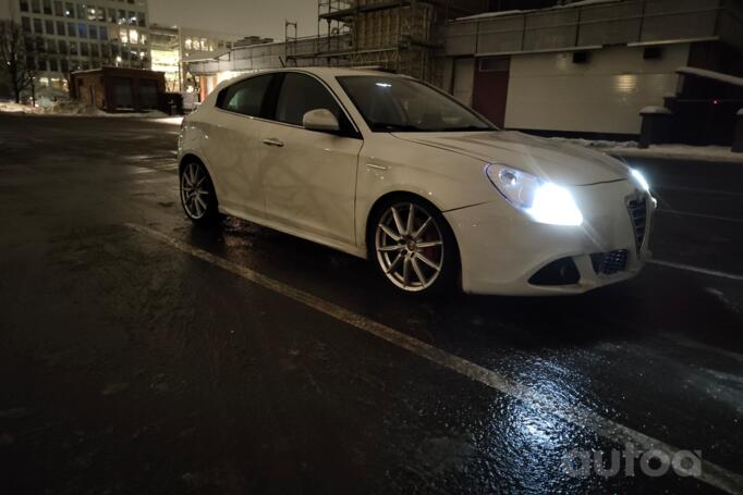 Alfa Romeo Giulietta 940 Hatchback