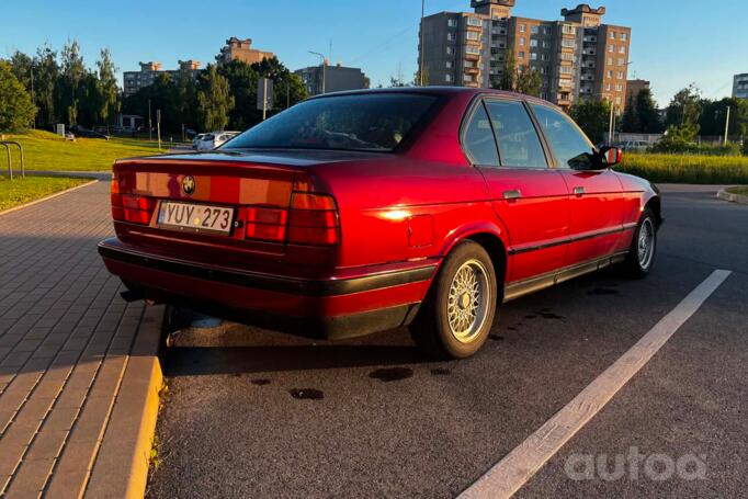 BMW 5 Series E34 Sedan