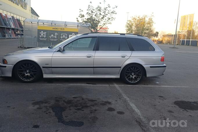 BMW 5 Series E39 Touring wagon