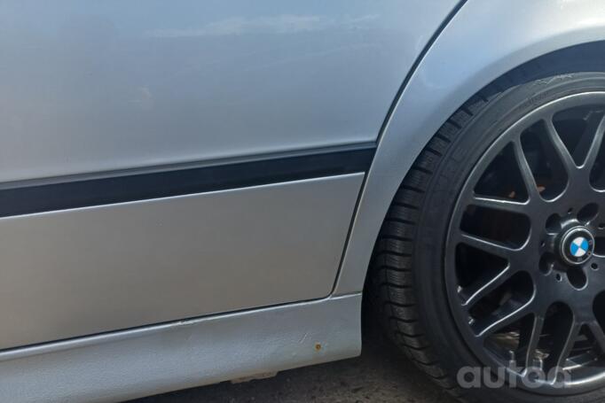 BMW 5 Series E39 Touring wagon