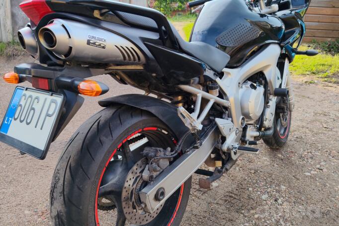 Yamaha FZ