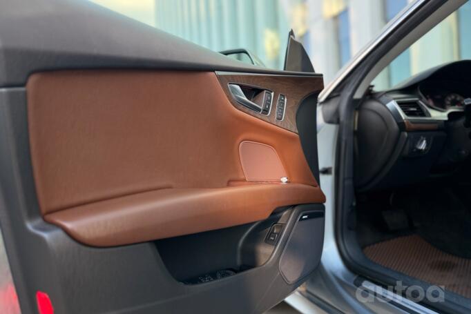 Audi A7 4G Sportback liftback