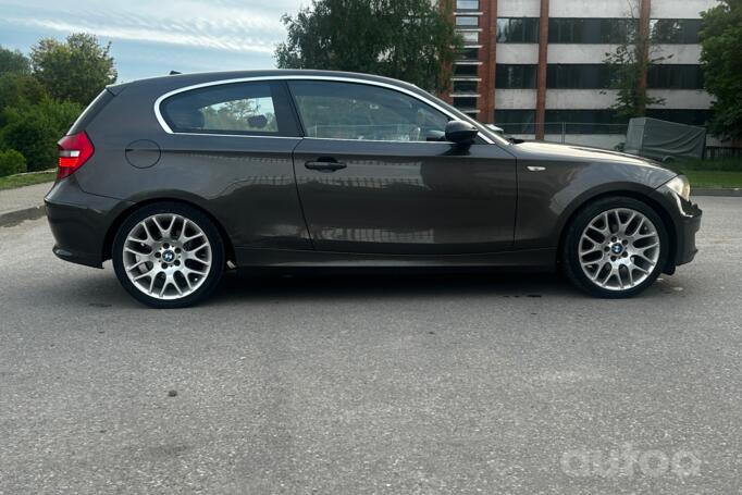 BMW 1 Series E81/E82/E87/E88 [restyling] Hatchback 3-doors