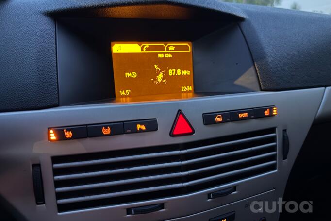 Opel Astra H Hatchback