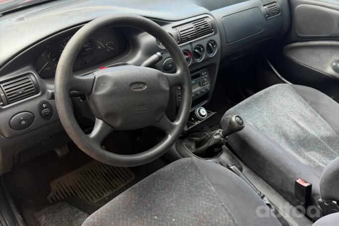 Ford Escort 6 generation Hatchback 5-doors
