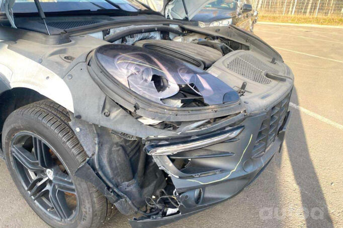 Porsche Macan 1 generation Crossover