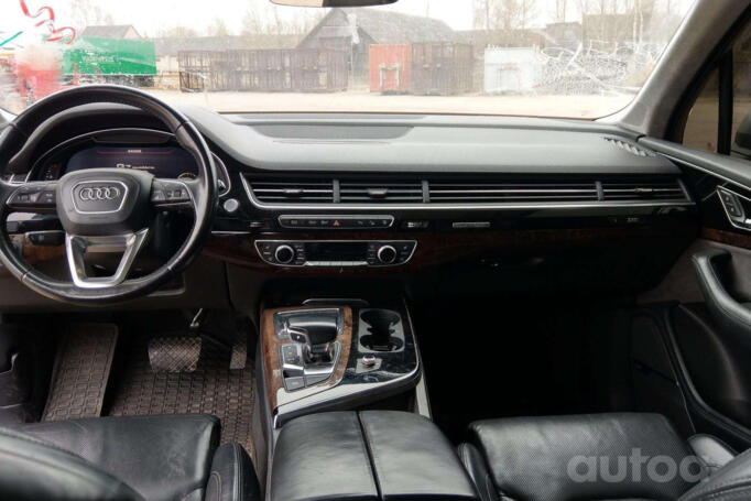 Audi Q7 4M Crossover