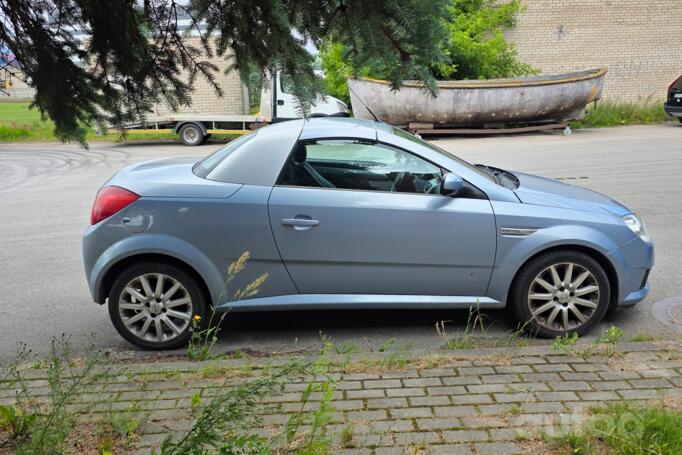 Opel Tigra 2 generation Twin Top cabriolet