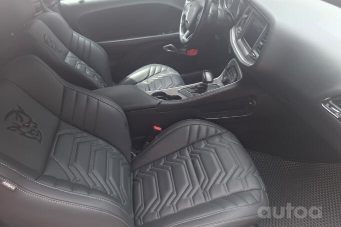 Dodge Challenger 3 generation [2th restyling] Coupe