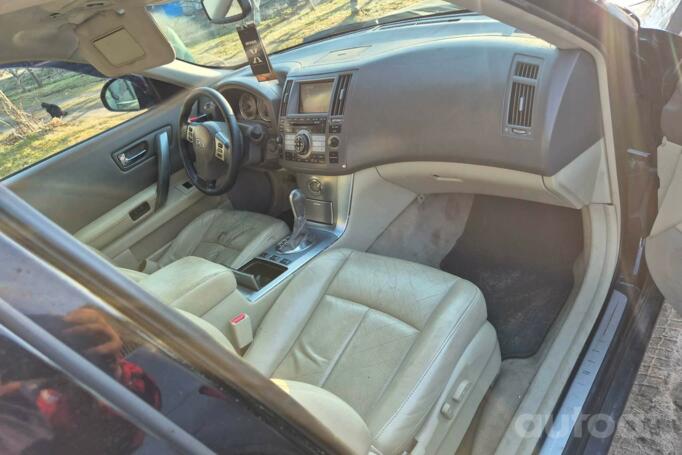 Infiniti FX 1 generation