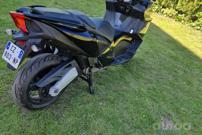 Aprilia SRV