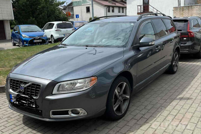 Volvo V70