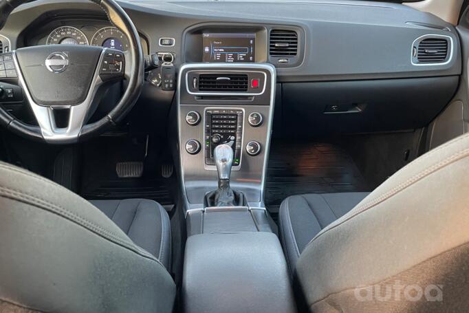 Volvo V60 1 generation wagon