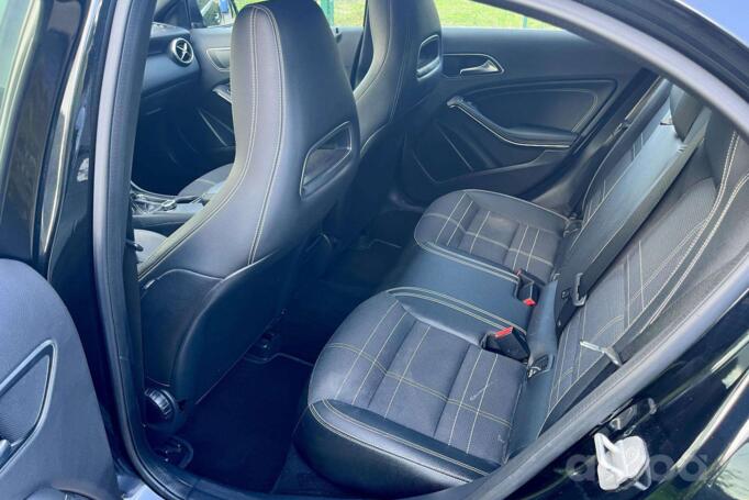 Mercedes-Benz A180 2016