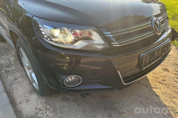 Volkswagen Tiguan 1 generation [restyling] Crossover