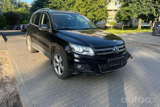 Volkswagen Tiguan 1 generation [restyling] Crossover
